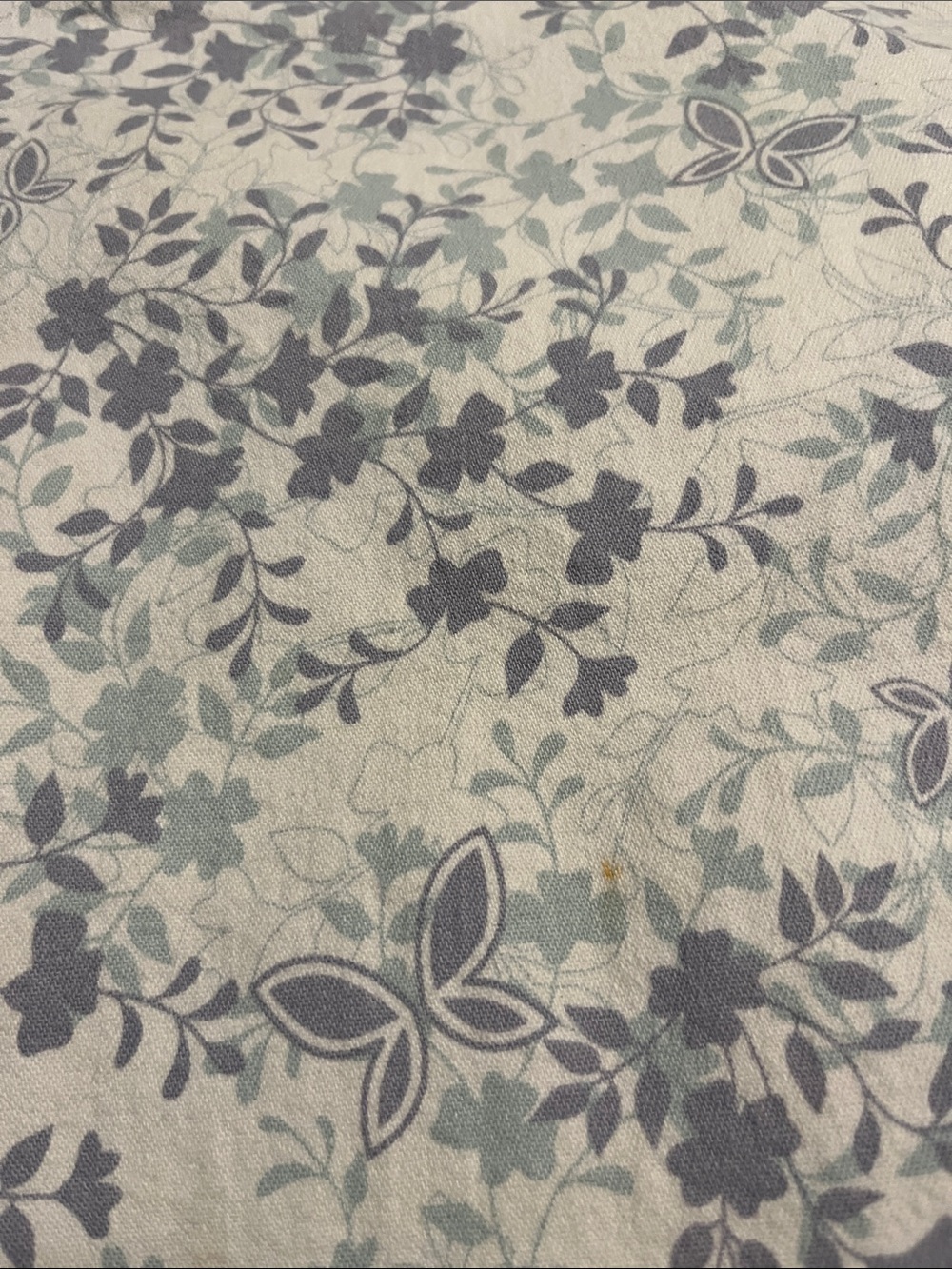 Westport Women’s Plus Size Cropped Jeans with Lt Blue and Lavender Floral Print - Picture 3 of 6